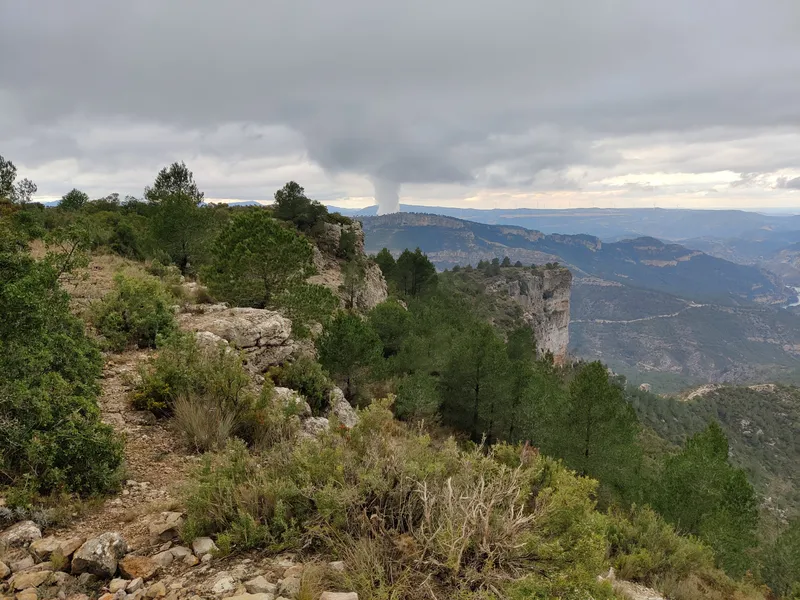 Paisaje de montaña en Cortes de Pallás (Valencia)